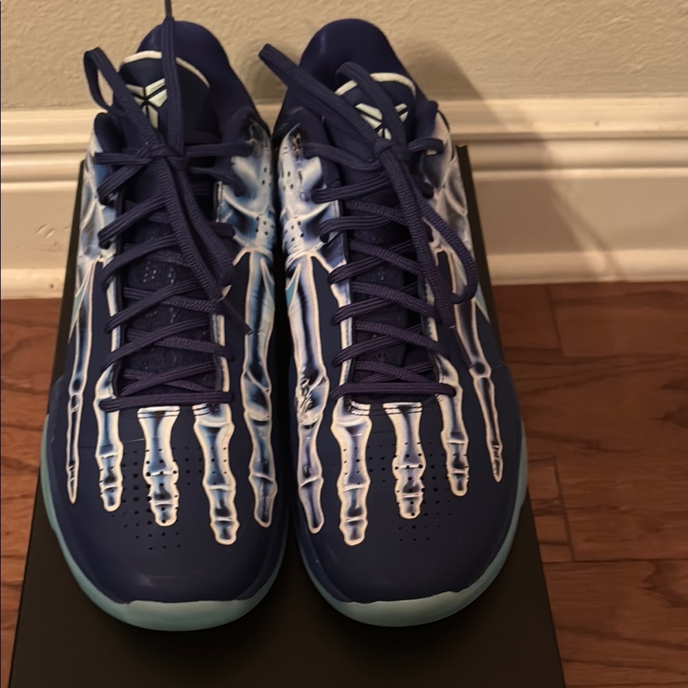 Nike Kobe V Protro